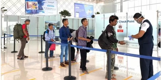Intip Penerapan Social Distancing di Jawa Tengah, dari Stasiun hingga Bandara