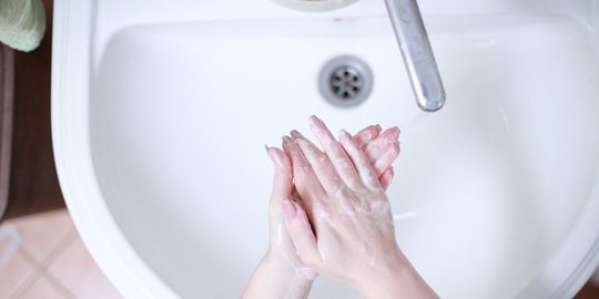 sering cuci tangan, begini 7 cara buat kulit tetap terjaga kesehatannya