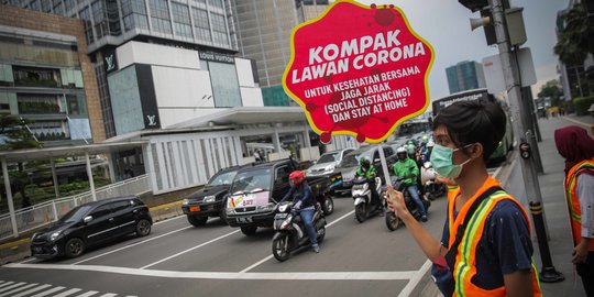 Aksi Relawan Kampanye Lawan Covid-19