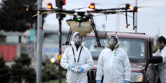 Semprotkan Disinfektan di Jalan, Chile Gunakan Drone
