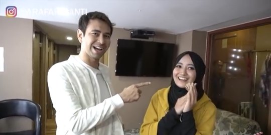 tanya outfit raffi ahmad rev2
