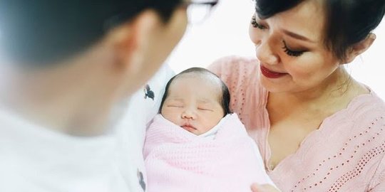 5 Potret Menggemaskan Anak Yuanita Christiani yang Baru Diekspos, Lucu dan Imut