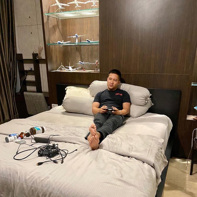 detri warmanto isolasi diri di rumah