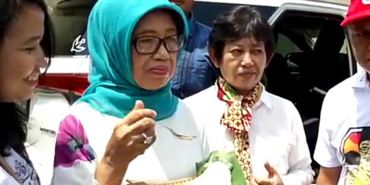 Mengenal Sosok Ibunda Jokowi Sudjiatmi Notomiharjo, Perempuan Desa yang Bersahaja