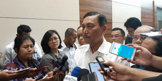 Luhut Bantah Pemerintah Lamban Tangani Wabah Corona