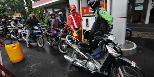 Kerja dari Rumah Diberlakukan, Konsumsi BBM Turun 8 Persen
