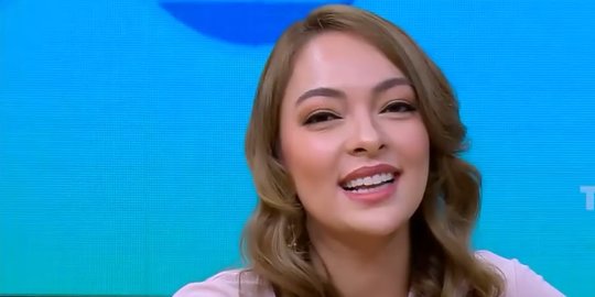 Potret Cantik Dokter Reisa yang Bikin Jantung Vicky Prasetyo Mau Copot