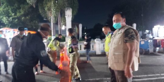 Tutup Akses Jalan Pakai Beton, Ini 6 Fakta Tegal Lakukan Local Lockdown