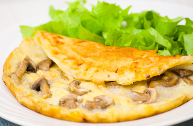 ilustrasi omelet jamur