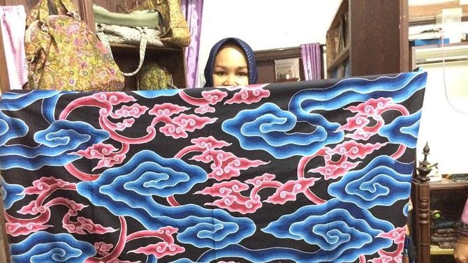 gambar mewarnai batik mega mendung 4 Fakta Menarik Batik  Mega  Mendung  Dibuat Orang Tiongkok 