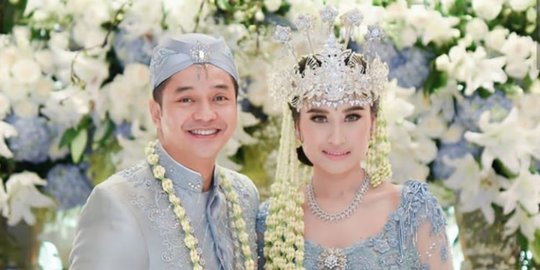 Resmi Menikah, Ini 5 Momen Bahagia Adly Fairuz dan Angbeen Richi