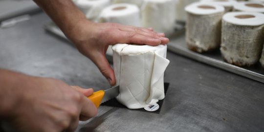Toko Roti Ini Bikin Tisu Toilet yang Dapat Dimakan