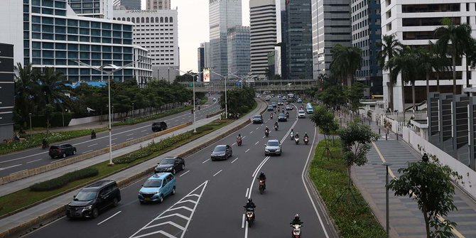 Menakar Untung Rugi Jakarta Lockdown | merdeka.com