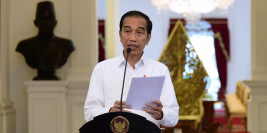Jokowi Sebut Pembatasan Sosial Harus Didampingi Kebijakan Darurat Sipil