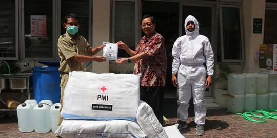 Bantu Penanganan Corona, PMI Sumbang APD untuk 15 Rumah Sakit di Solo