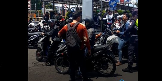 Video Warga Non KTP Bali Dilarang Menyeberang Pelabuhan Ketapang Hoaks