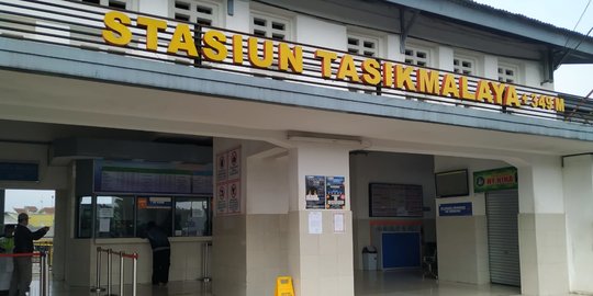 Jelang Karantina Wilayah, Stasiun Tasikmalaya Sepi Penumpang