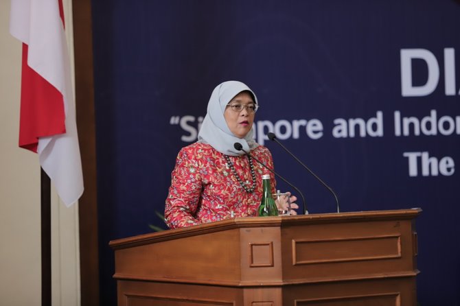 presiden singapura halimah yacob di ugm