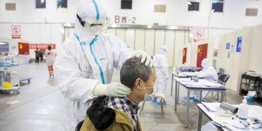 Nestapa Dokter di Daerah, Minim APD dan Masker Tangani Corona