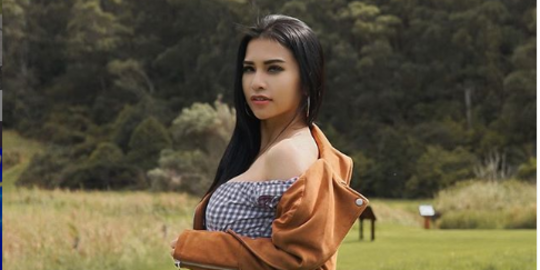 10 Potret Cantik Maria Vania, Presenter Olahraga yang Ramai Diperbincangkan