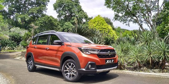 New Suzuki XL7 dan 'Kue Manis' SUV di Indonesia