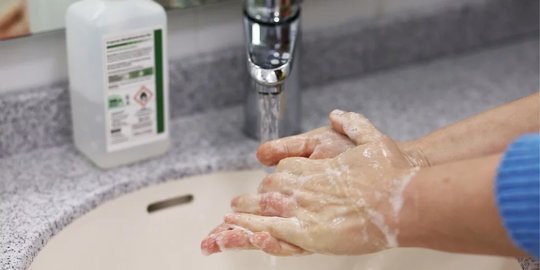 Cegah Virus Corona, Perlukah Pakai Sabun Khusus Saat Cuci Tangan?