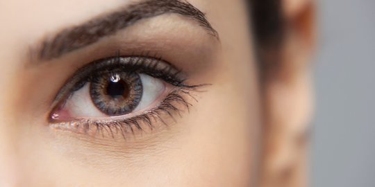 12 Kebiasaan Buruk yang Perlu Dihindari untuk Jaga Kesehatan Mata