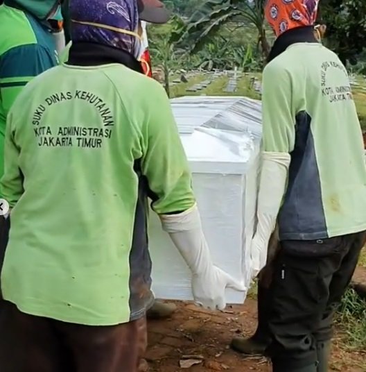 pemakaman pasien positif corona