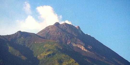 Gunung Merapi Erupsi, Tinggi Kolom Mencapai 3000 Meter