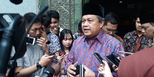 BI Belum Wajibkan Eksportir Konversi Dolar ke Rupiah