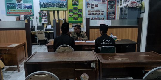 Begadang di Alun-Alun Jember, 6 Santri Pria dan Perempuan Ditangkap Satpol PP