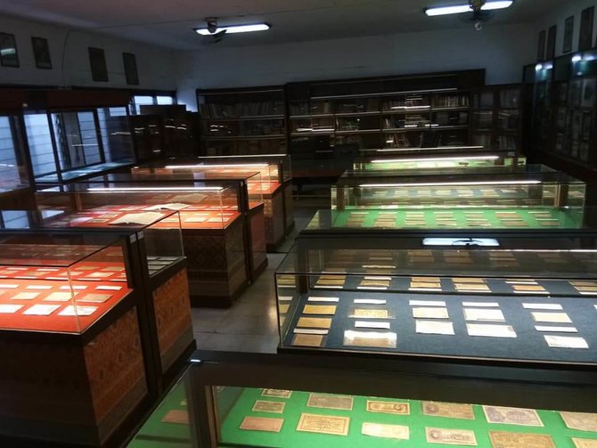 Berkunjung ke Museum Uang Sumatera, Wisata Sejarah di ...