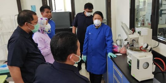 BPOM Gorontalo Sulap 400 Liter Miras Cap Tikus Jadi Hand Sanitizer