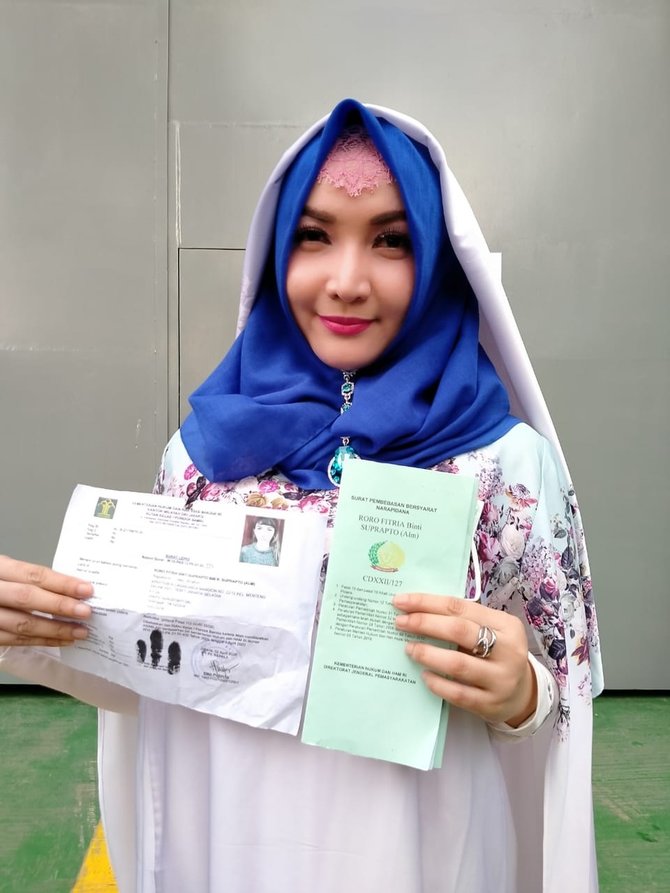 roro fitria