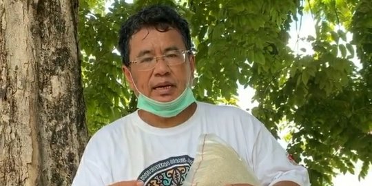 Tak Hanya Bagi Sembako, Hotman Paris Ajak Masyarakat Sumbang 10 Kg Beras