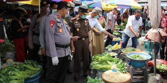 Kapolda Malut Pastikan Tindak Penimbun Logistik Jelang Ramadan & Selama Covid-19
