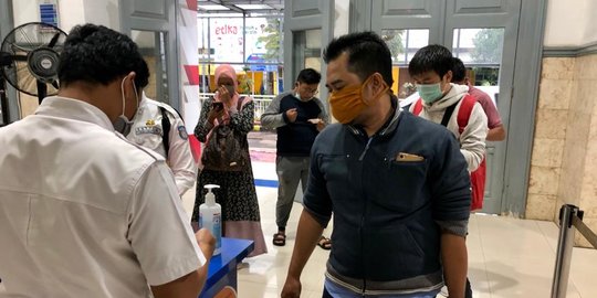 Mulai 12 April, Penumpang di Jember Tidak Pakai Masker Dilarang Naik Kereta