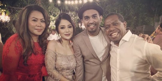 Pesan Menyentuh Glenn Fredly ke Mutia Ayu: Istri yang Takut akan Tuhan Dipuji-puji