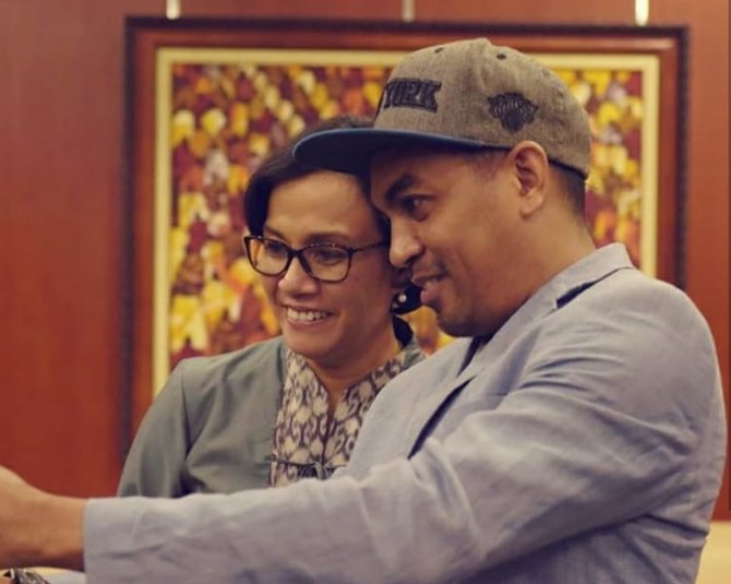 kenangan sri mulyani bersama glenn fredly