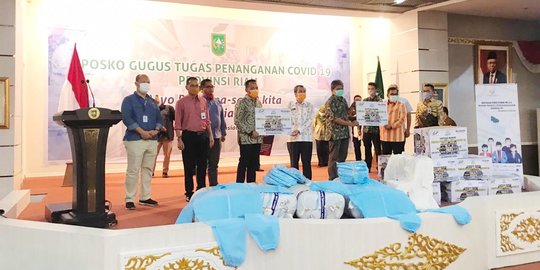 Satgas BUMN Peduli Penanganan Covid-19 Riau Beri Bantuan 200 APD ke Puskesmas