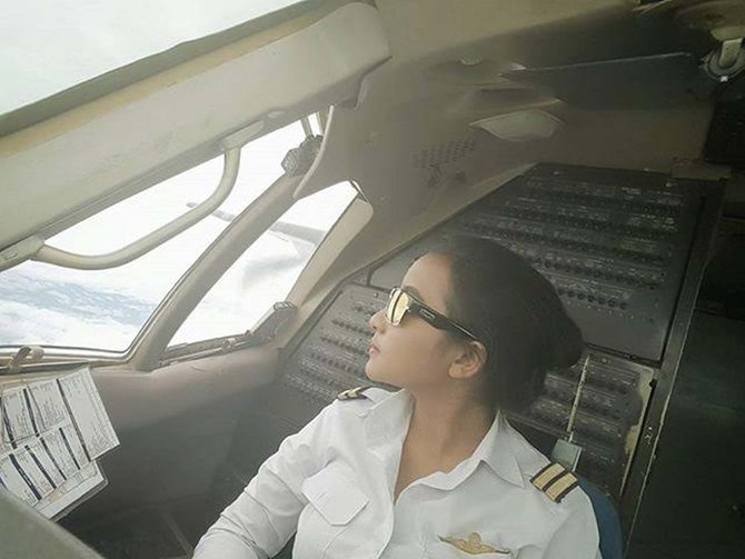 pilot cantik