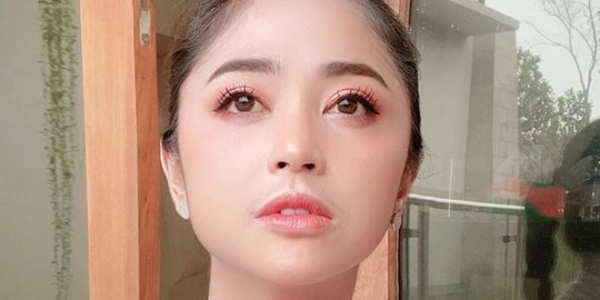 8 Potret Rumah Baru Dewi Perssik, Mewah Dilapisi Marmer dan Ada Lift