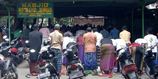 Masjid di Kebon Kosong Jakpus Gelar Salat Jumat Saat PSBB