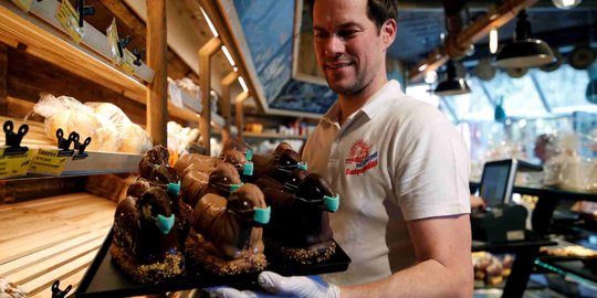 Kue Domba Bermasker Meriahkan Hari Paskah di Jerman