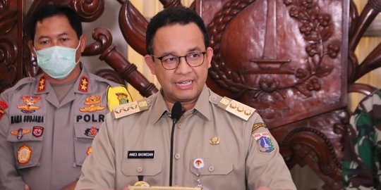 'Surat Cinta' Anies untuk Warga DKI di Paket Sembako