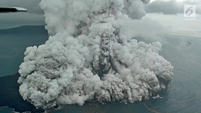 gunung anak krakatau