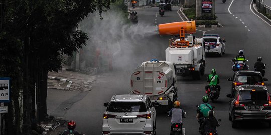 PMI Kerahkan Armada Gunner Spray Cegah Covid-19