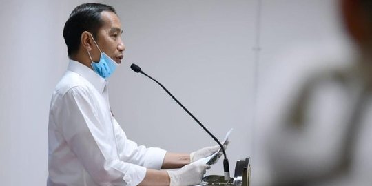 Jokowi Minta Menkes Pastikan Tim Medis Tak Kekurangan Alkes Tangani Pasien Corona