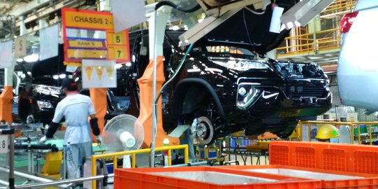INDEF: Industri Otomotif Nasional Akan Hilang Separo akibat Krisis Covid-19