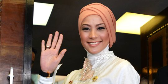 Rachel Maryam Hamil Anak Kedua di Usia 40